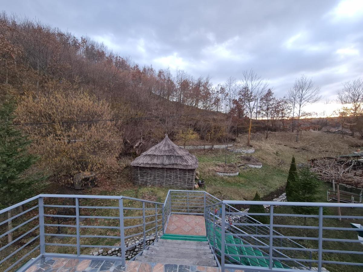 Sofra Kolonjare Agroturizem Hotel Erseke Exterior photo